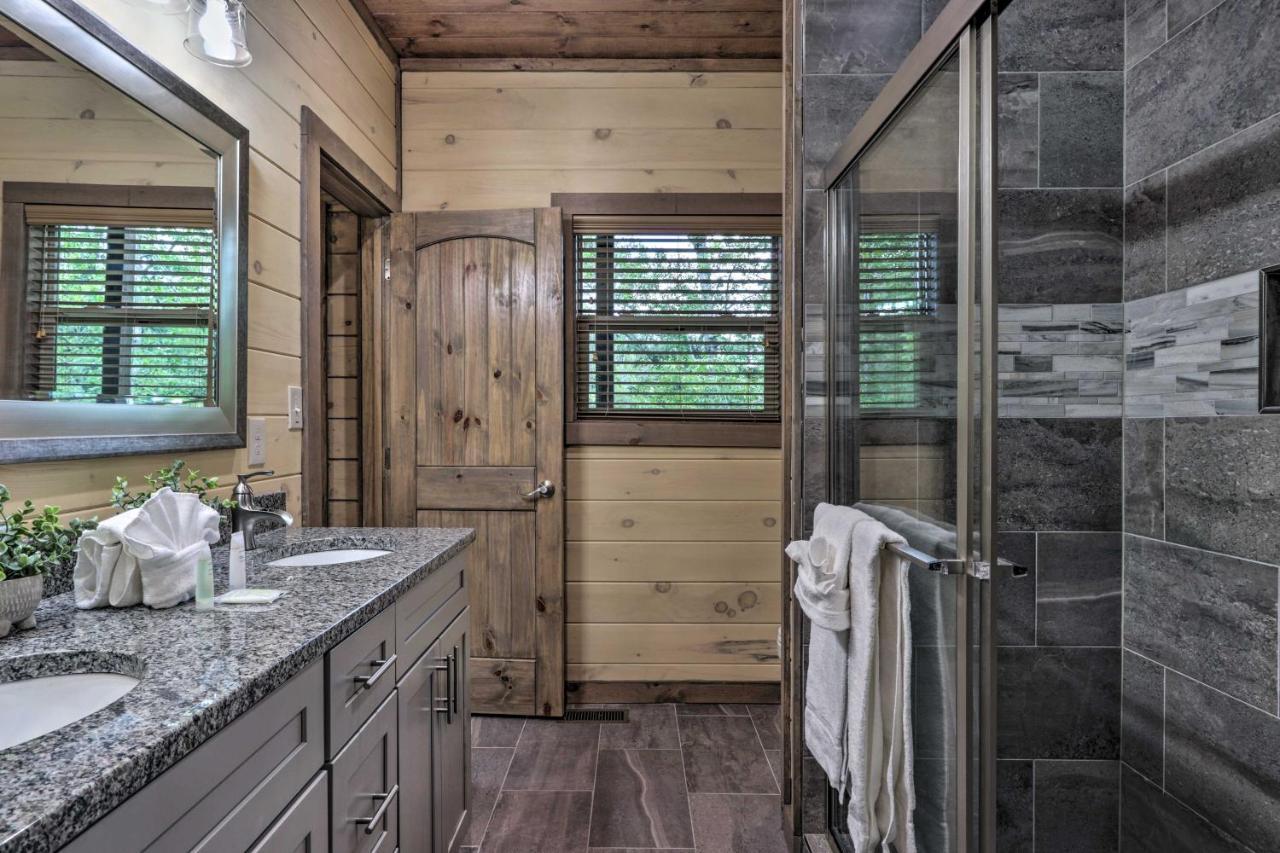 Smoky Cove Retreat With Private Hot Tub And Deck! Villa Sevierville Eksteriør billede