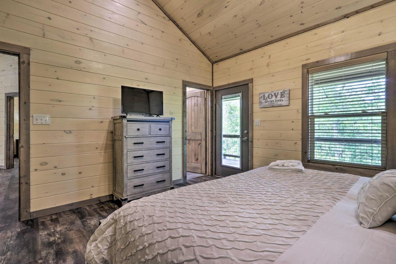 Smoky Cove Retreat With Private Hot Tub And Deck! Villa Sevierville Eksteriør billede