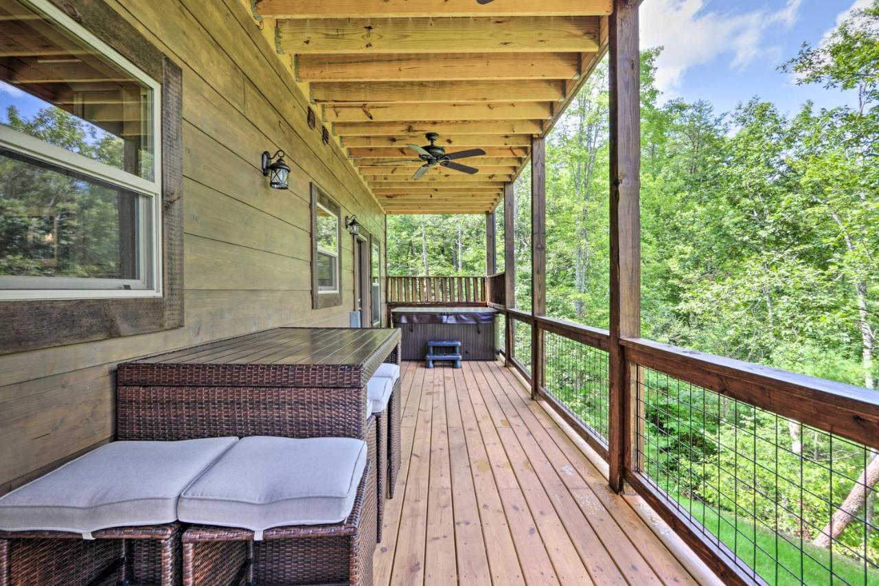Smoky Cove Retreat With Private Hot Tub And Deck! Villa Sevierville Eksteriør billede