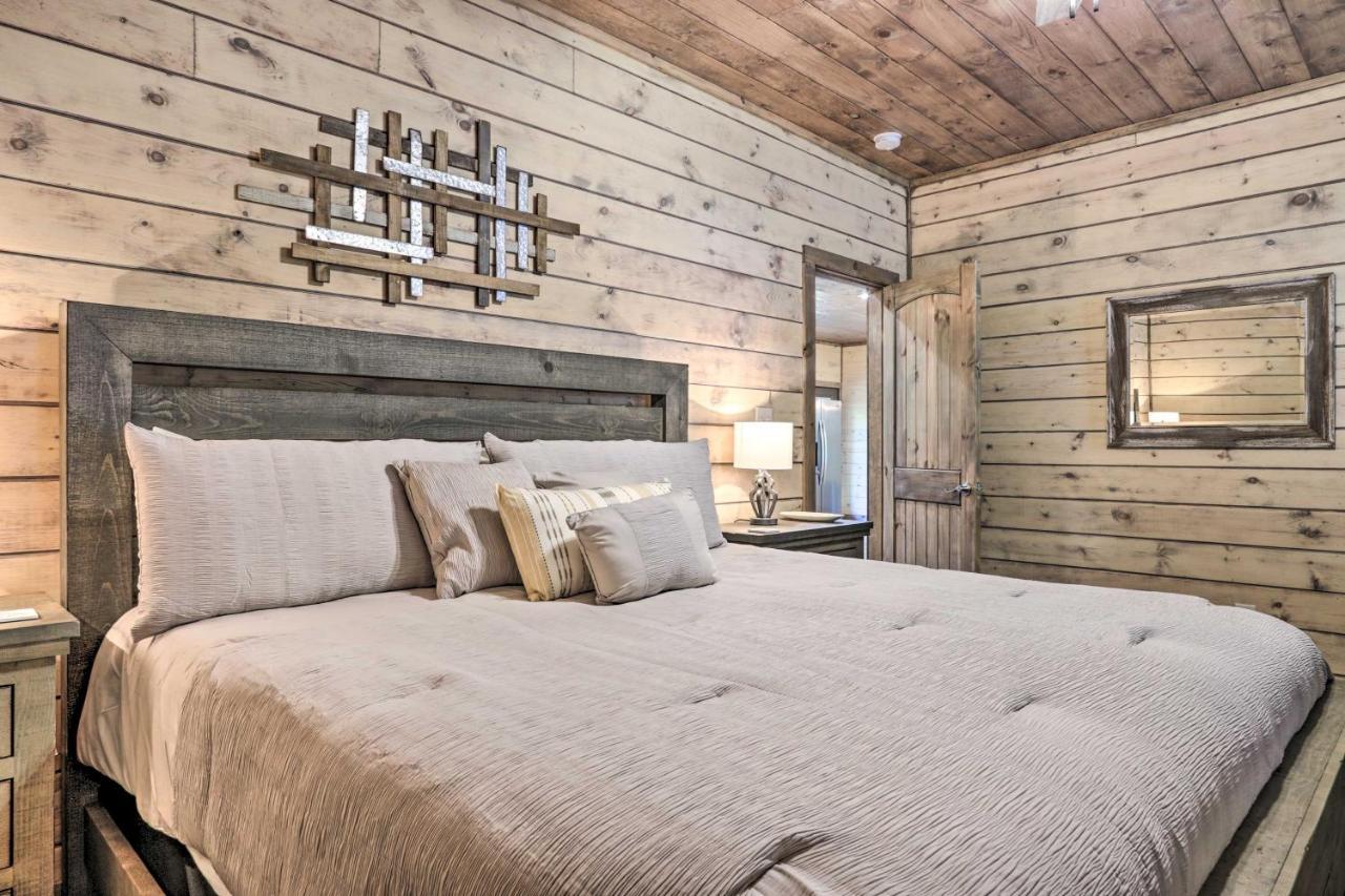 Smoky Cove Retreat With Private Hot Tub And Deck! Villa Sevierville Eksteriør billede