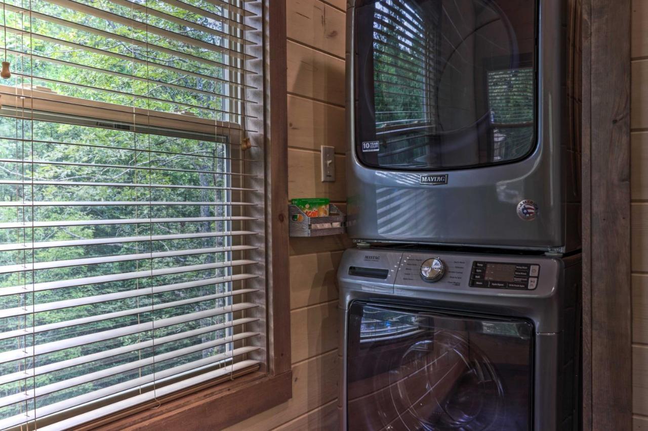 Smoky Cove Retreat With Private Hot Tub And Deck! Villa Sevierville Eksteriør billede